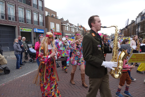 Optocht 4019