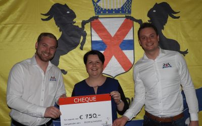 Bokken doneren 750 euro aan stichting Hartekind
